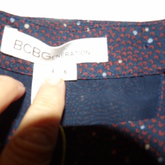 BCBGeneration Puff Sleeve Cut Out Midi Dress EUC Sz 6 - Picture 4 of 7